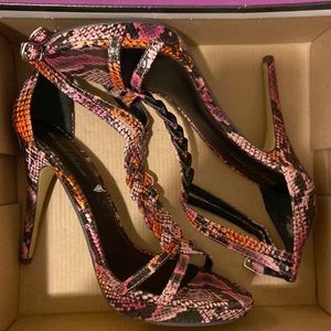 Michael Antonio women size 8